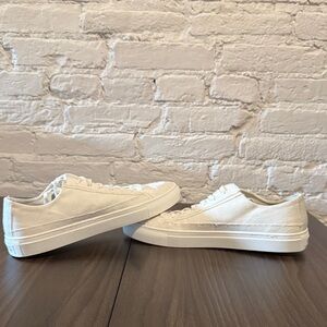 Nothing New: Men’s Kicks Off-White